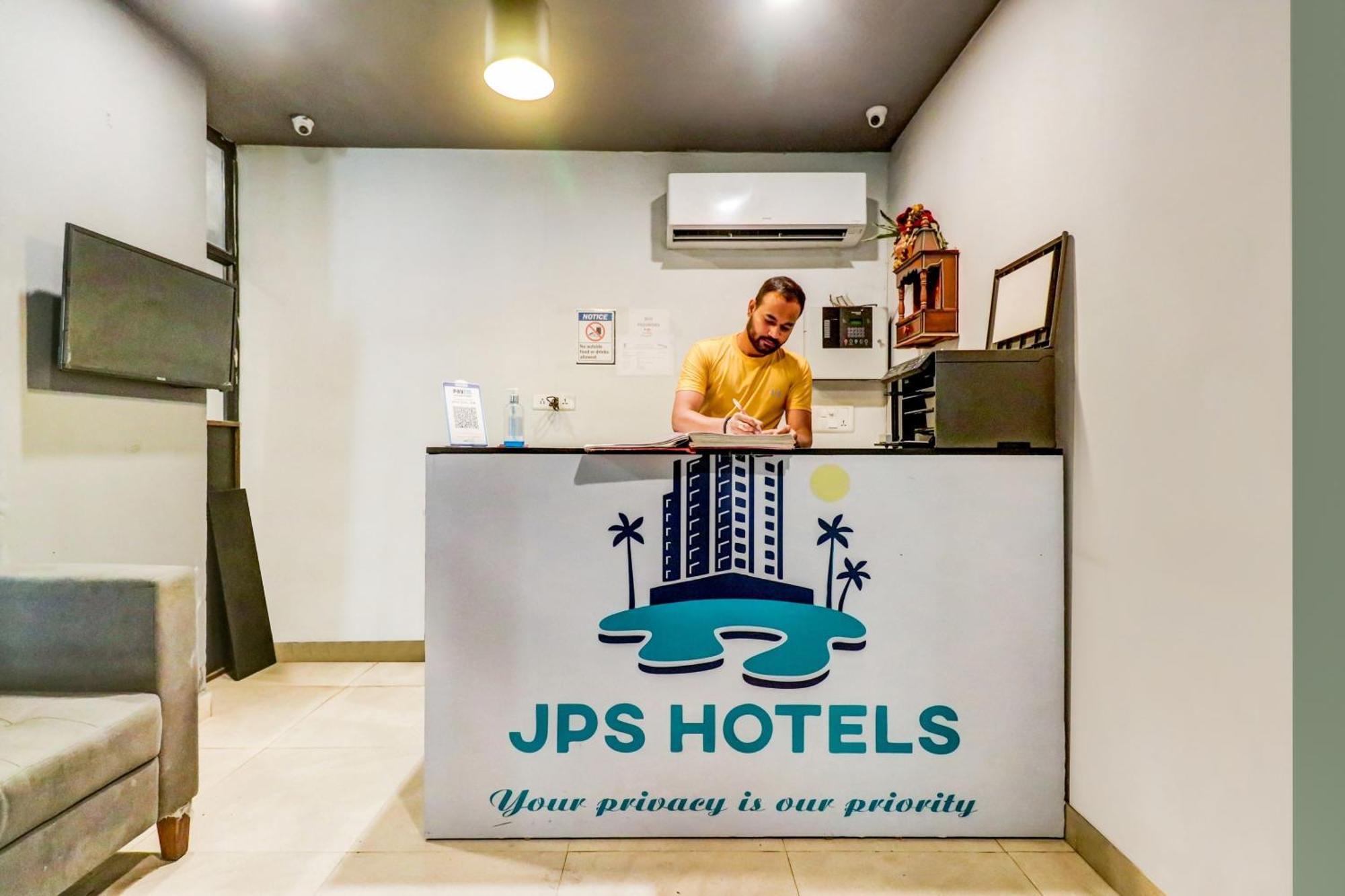 Hotel O Jps Grand Hotel Nuova Delhi Esterno foto